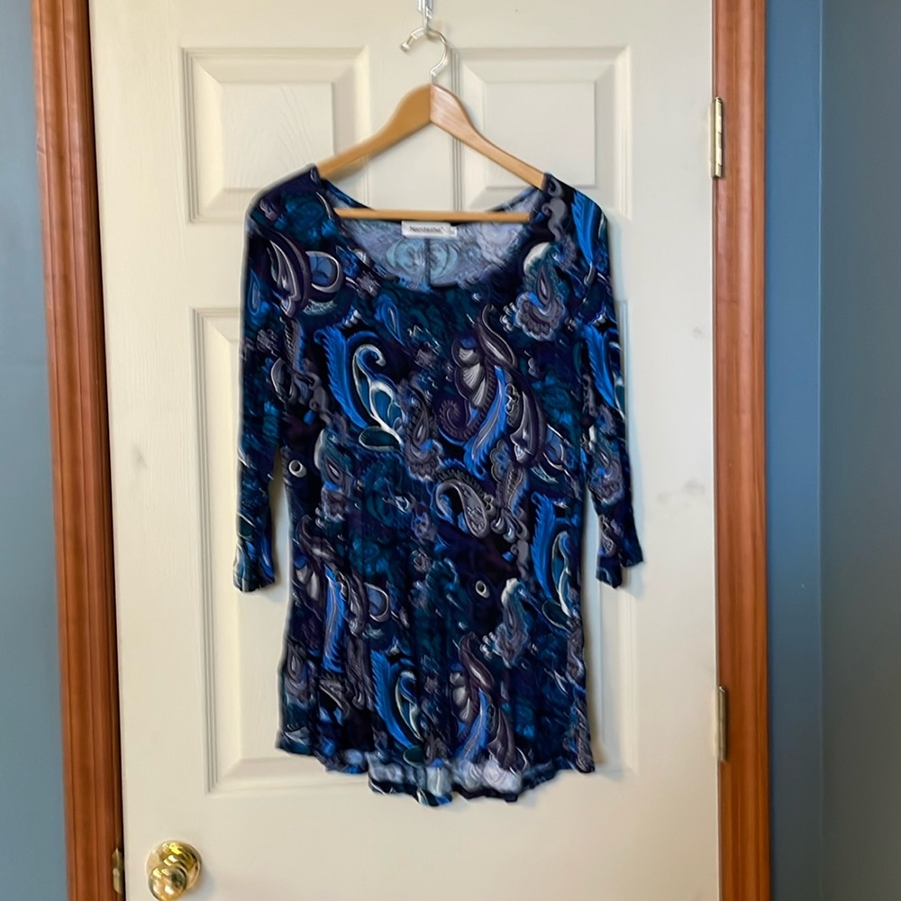 Cute paisley swirl blouse size XL